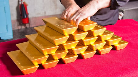 See full story: Gold Breaks $2,700: A New Era Begins