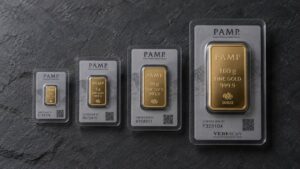 Four gold bars in increasing sizes — 1 gram, 5 gram, 10 gram, and 100 gram — showing how gold bar premiums shrink as size increases